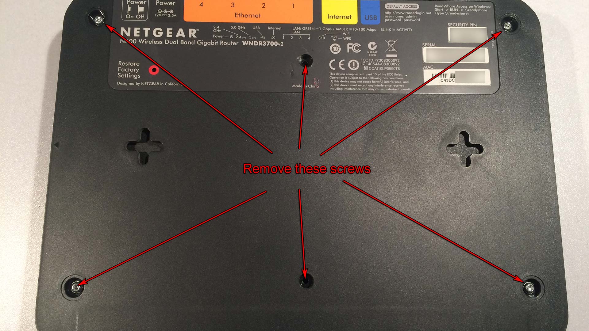 wndr3200v2-remove screws