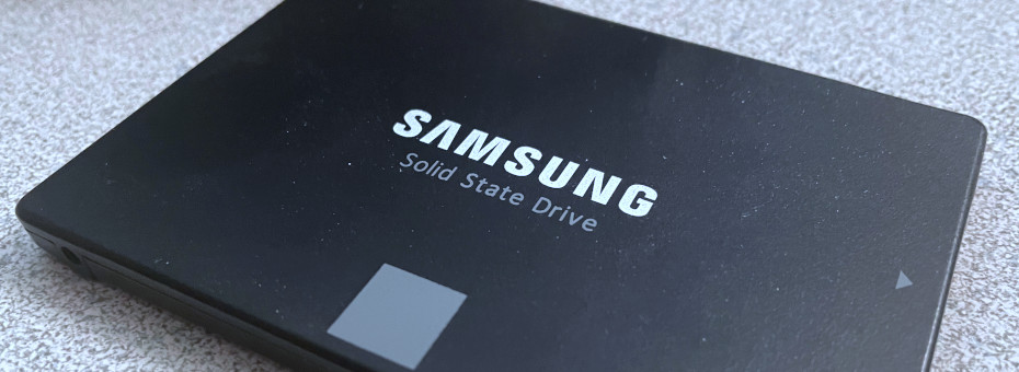 Samsung Evo 870 SSD bootleg title.